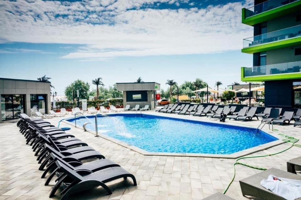 Michael By The Sea - Alezzi Beach Resort Navodari Exterior photo